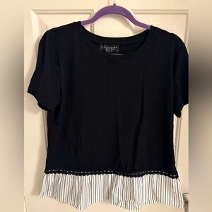 Laundry top, size Medium